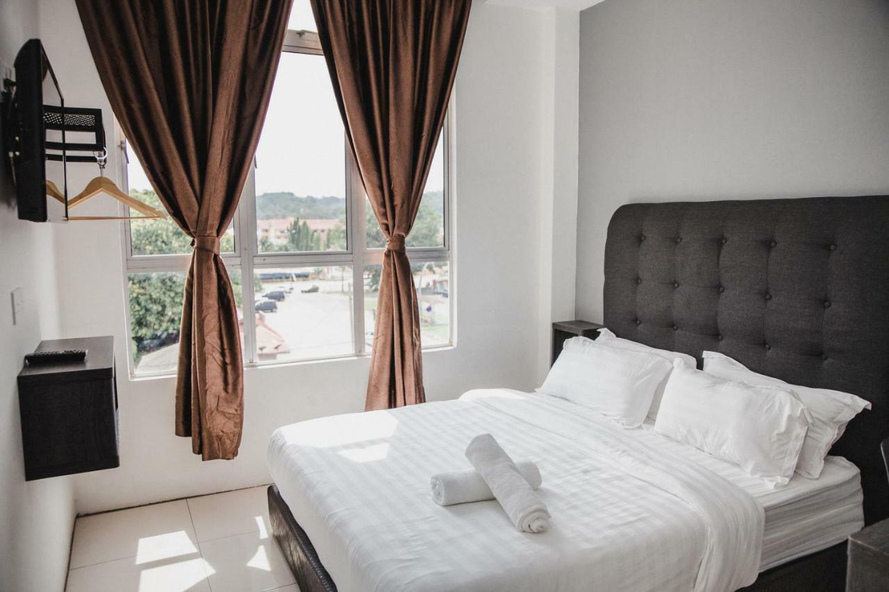 Phoenix Hotel Gua Musang Extérieur photo